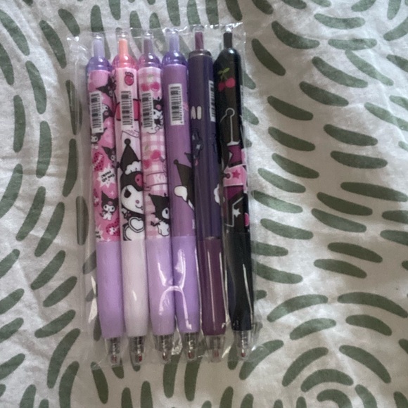 NWT Cute Kuromi Character Gel Pens Set of 6 - Picture 3 of 5